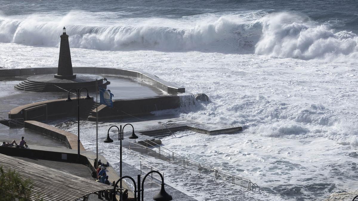 Imagen de archivo del paso de una borrasca