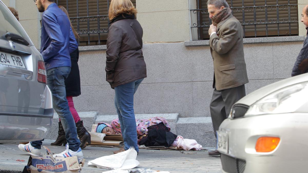 Oxfam denuncia el reparto de la riqueza en pocas manos.