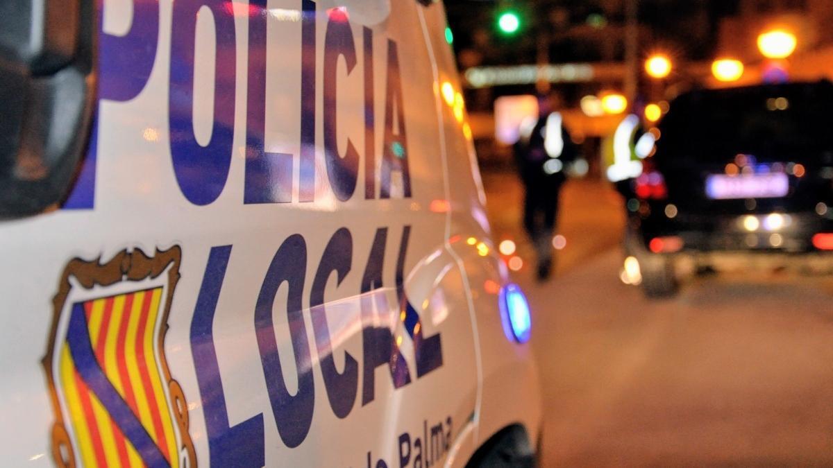 Un coche de la Policía Local de Palma.
