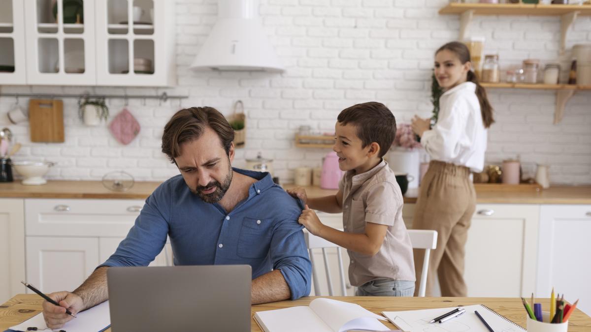 El Gobierno vasco ha puesto en marcha una nueva línea de ayudas para que las empresas ayuden a sus empleados a conciliar.