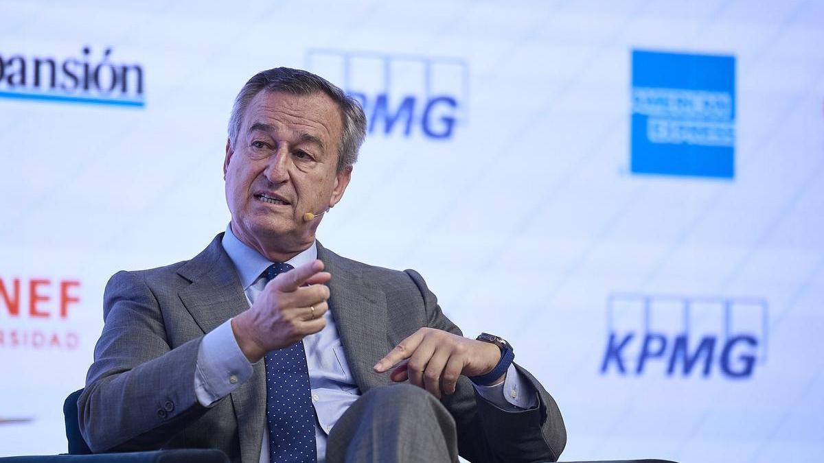 El consejero delegado de Banc Sabadell, César González-Bueno, interviene durante el XVI Encuentro Financiero del sector bancario.