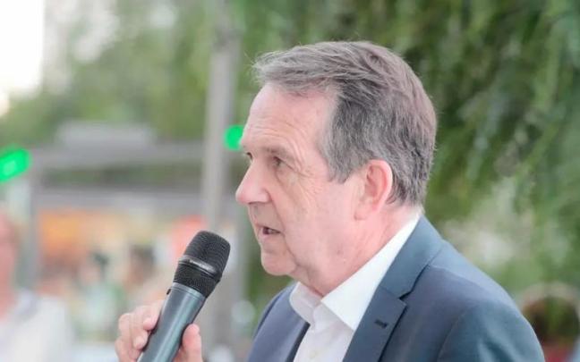 El alcalde de Vigo Abel Caballero es uno de los políticos más queridos en España