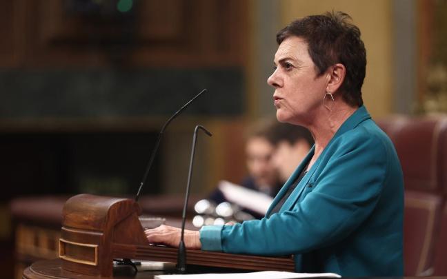 La portavoz de EH Bildu, Mertxe Aizpurua, interviene durante una sesión plenaria en el Congreso de los Diputados, a 3 de septiembre.