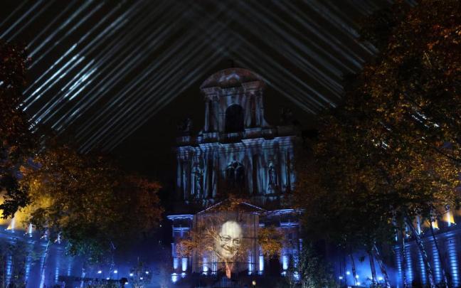 En imágenes: París homenajea a las víctimas de los atentados del 13 de noviembre en su décimo aniversario