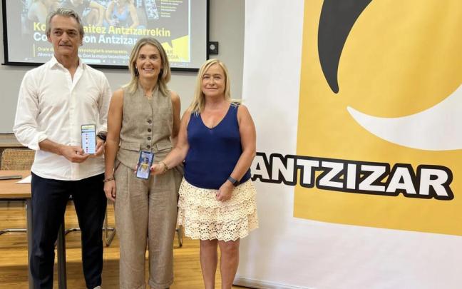 Presentación de la nueva aplicación del polideportivo Antzizar de Beasain.