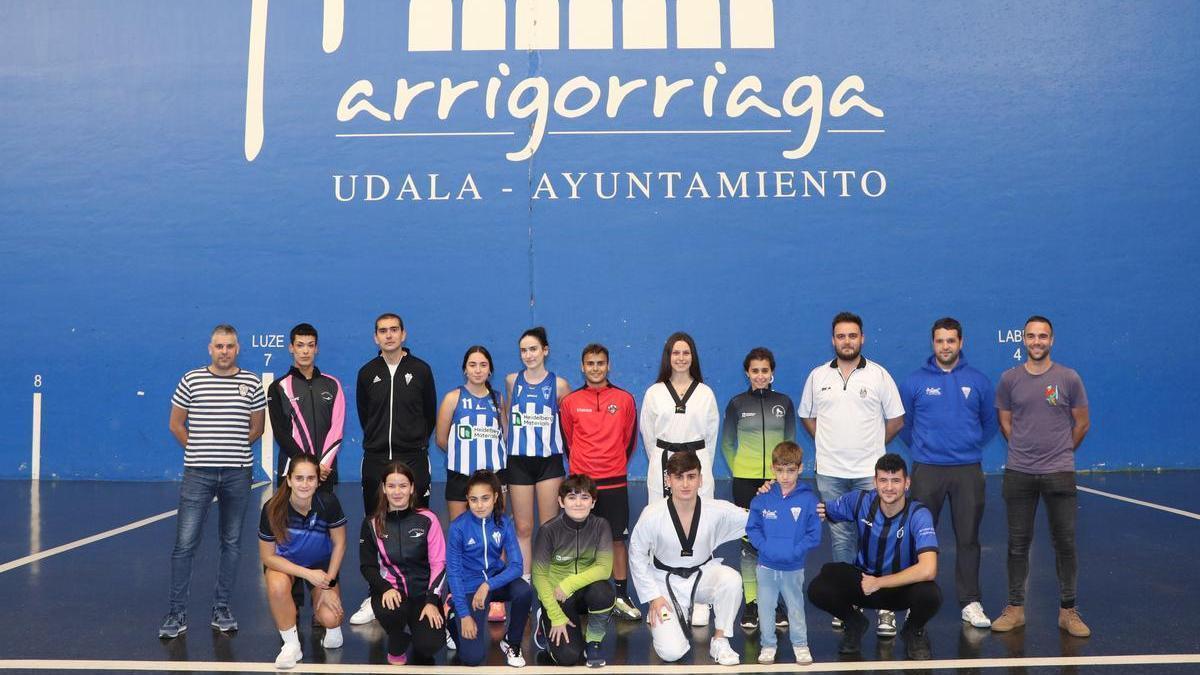 Ocho clubes de Arrigorriaga se adhieren al programa municipal de fomento del uso del euskera en el deporte