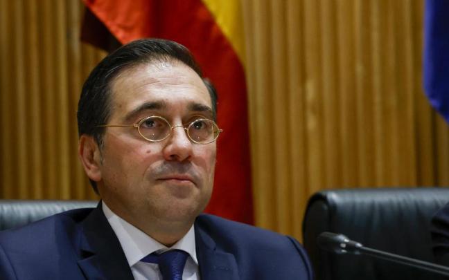 El ministro de Asuntos Exteriores, José Manuel Albares, durante su intervención en la Comisión de Exteriores del Congreso.