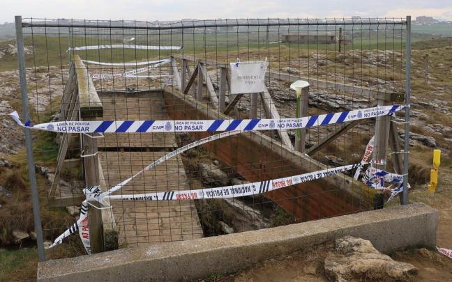 La pasarela de El Bocal, que cedió por mal diseño y corrosión, según el perito judicial.
