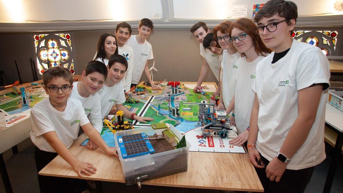 Equipo Legokide del colegio Urkide