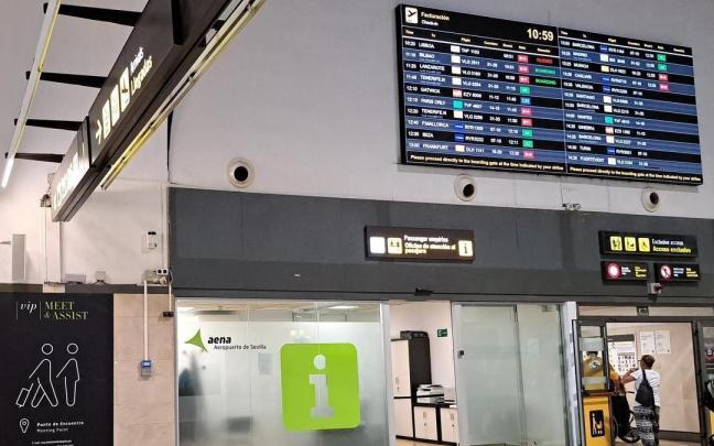 Interior del aeropuerto de Sevilla. / AENA Interior del aeropuerto de Sevilla.