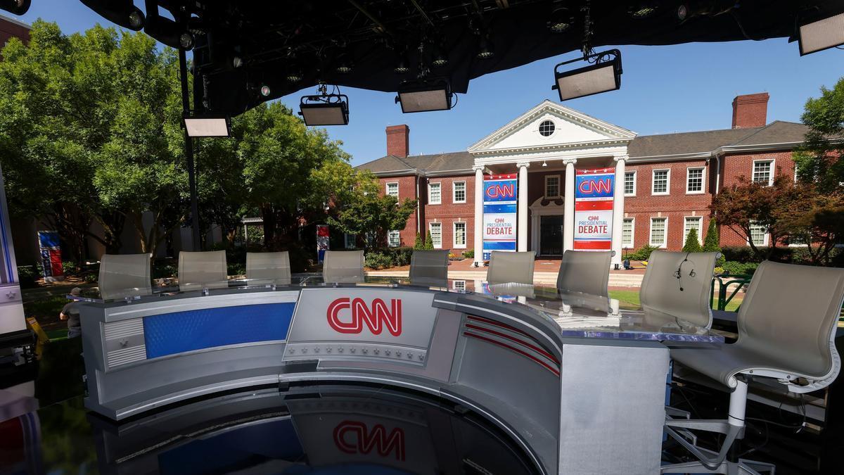 Plató de la CNN durante el último debate entre Biden y Trump.