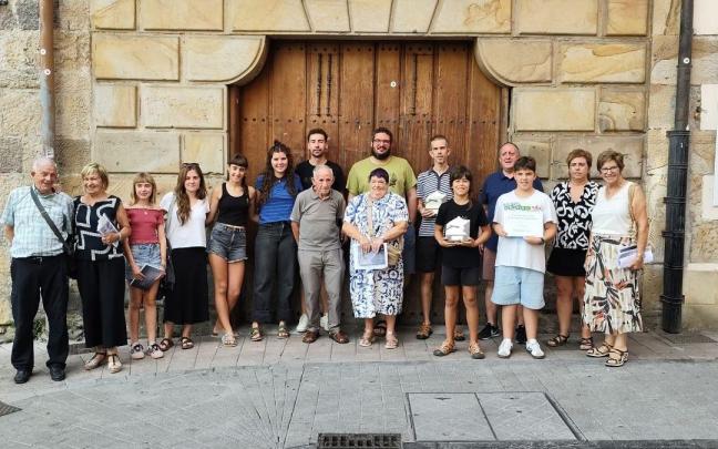 Entrga de premios del certamen Lazkao Txiki Bertsopaper Lehiaketa.