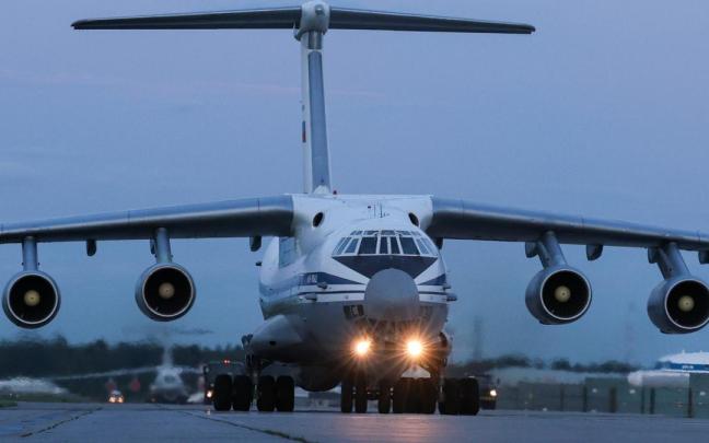 Un avión de trasnporte ruso