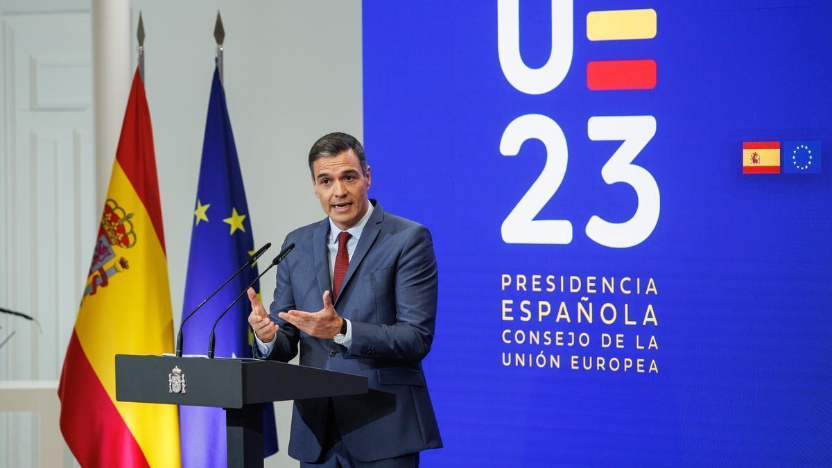Pedro Sánchez durante su comparecencia para explicar sus prioridades la frente del Consejo de la Unión Europea.