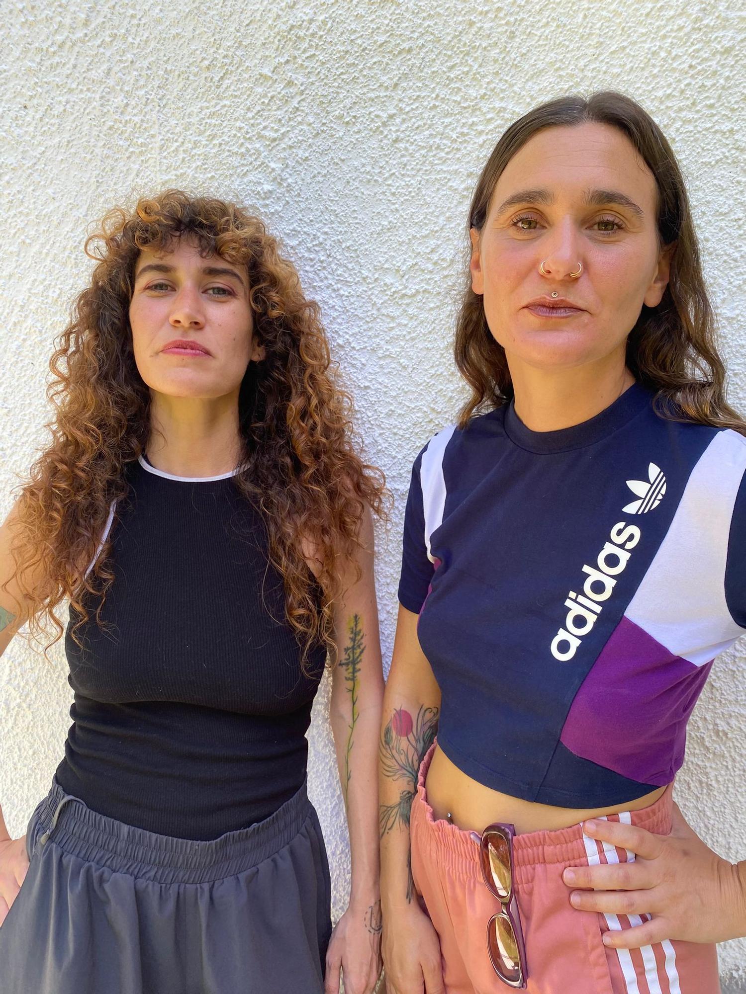 Ageda Blasco Egia e Izaro Ieregi son las impulsoras del proyecto 'Través'.