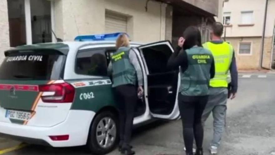 Imagen de unos agentes de la Guardia Civil de Navarra