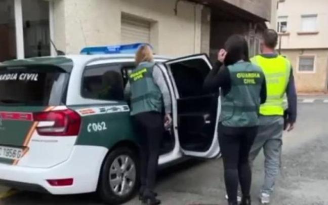 Imagen de unos agentes de la Guardia Civil de Navarra
