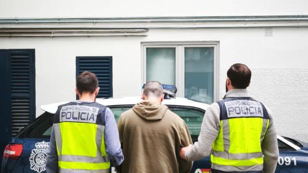 Imagen del detenido por tener más de 12.300 archivos pedófilos P.N.