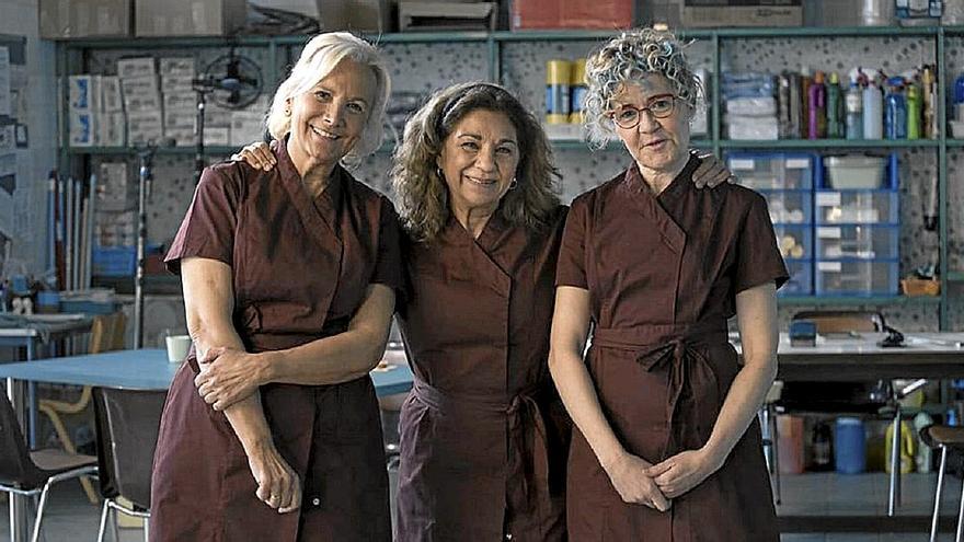 Elena Irureta, Lolita Flores y María Pujalte en ‘Las invisibles’. | FOTO: PARAMOUNT