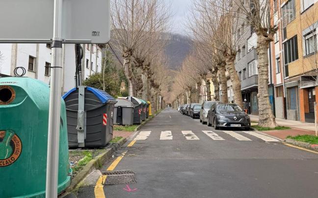 Tramo del Paseo de La Antigua de Orduña afectado por las obras de urbanización