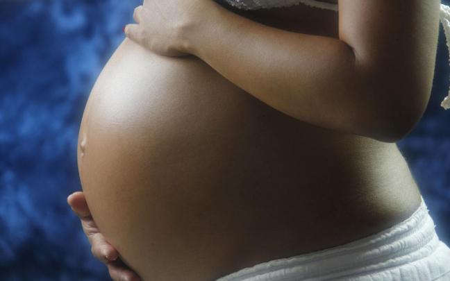 Las mujeres con embarazos asistidos por tecnología tienen el doble de probabilidades de desarrollar preeclampsia.