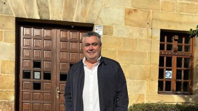 Oskar Koka, candidato a las elecciones municipales de 20027