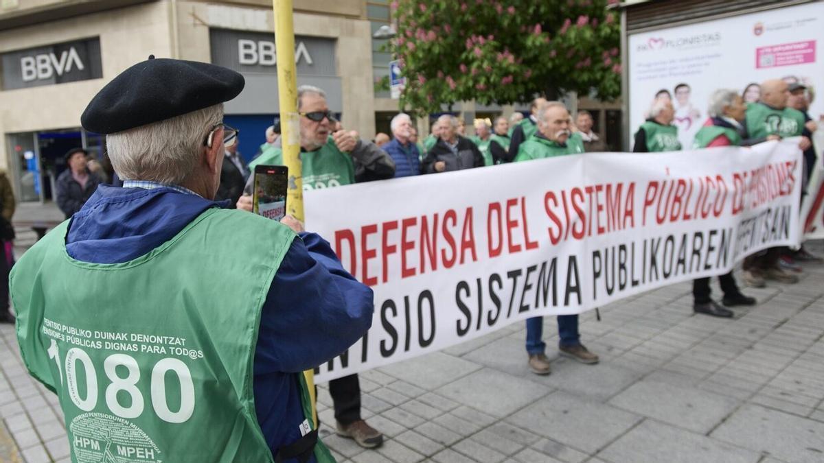 Manifestación del Movimiento de Pensionistas en Pamplona.