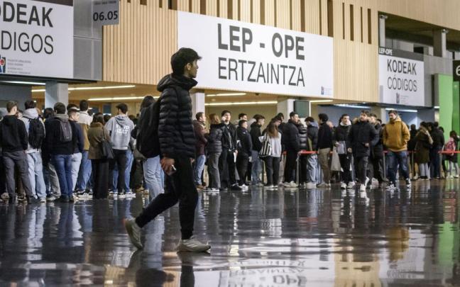 Aspirantes a Ertzaintza durante la última OPE