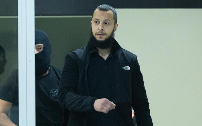Salah Abdeslam durante el juicio por los atentados en Bruselas.