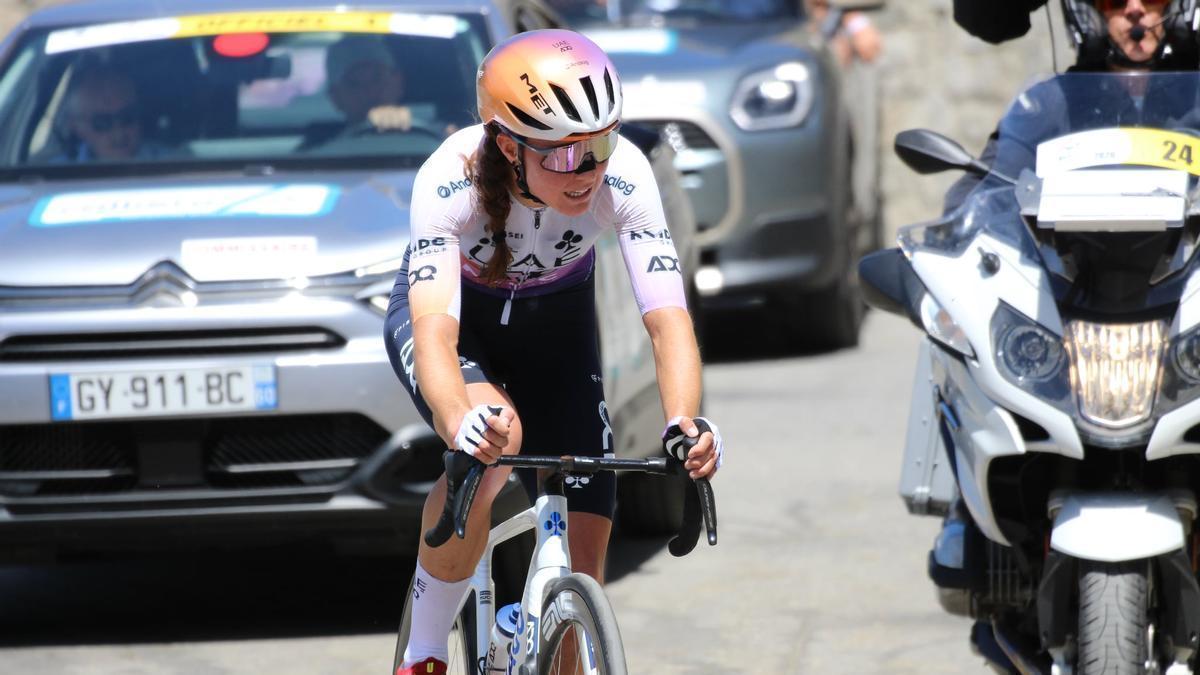 Paula Blasi, campeona del Tour de los Pirineos.