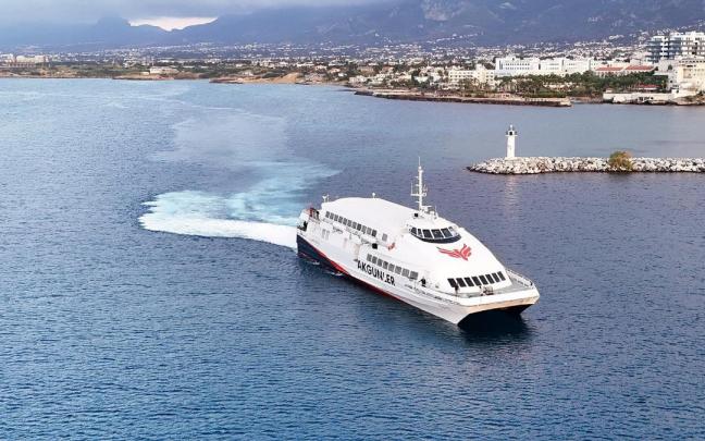 Un buque de pasajeros y carga con 270 personas a bordo ha protagonizado este domingo una emergencia frente a la costa del norte de Chipre.