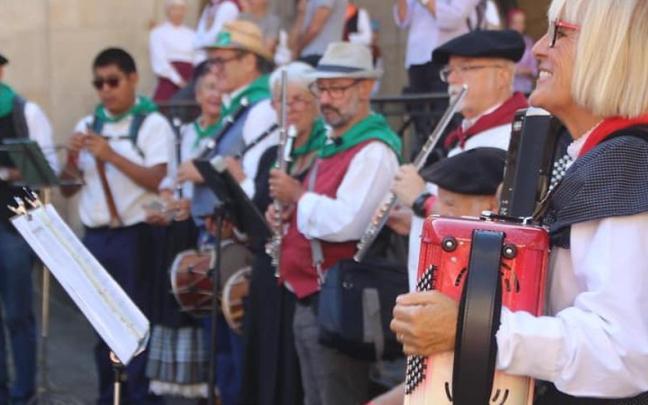 La cita de este sábado busca reivindicar y disfrutar de la cultura vasca en todas sus expresiones