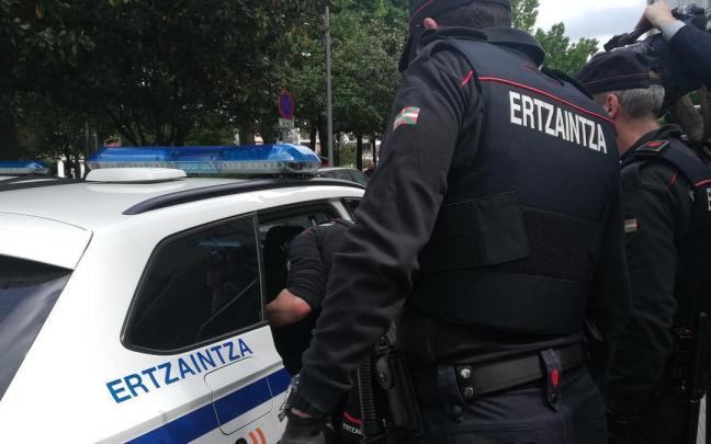 Dispositivo de la Ertzaintza en una imagen de archivo / EP