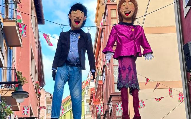 Izados en la calle Coscojales los Dominguines volverán a presidir el ambiente festivo de la Guía en Portugalete | ONDA VASCA
