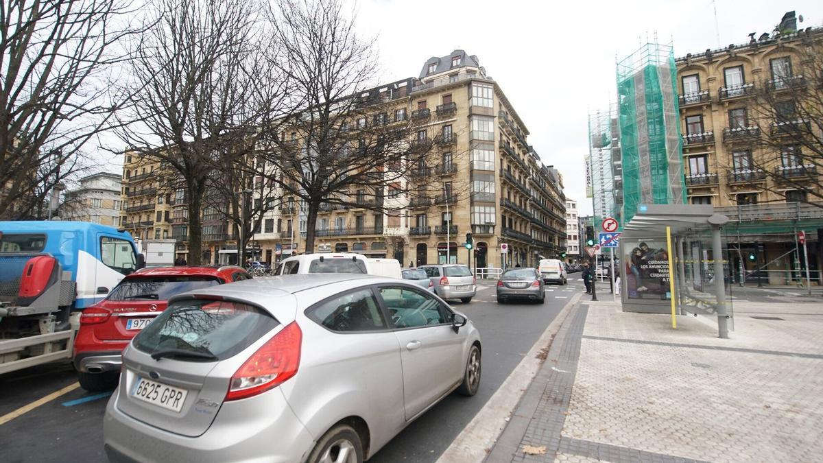 Tráfico en las vías del Centro de Donostia. Ruben Plaza