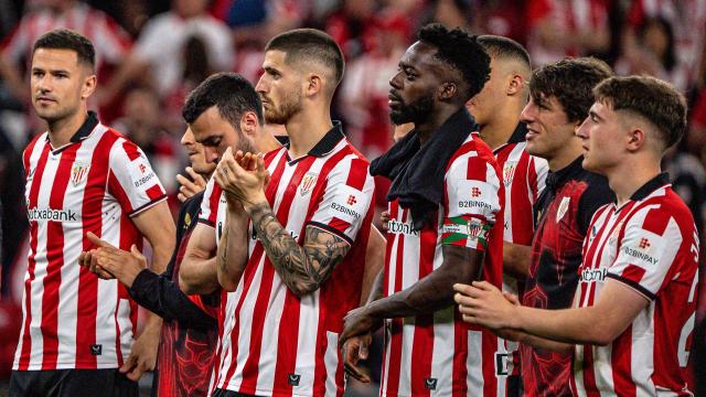 Los jugadores del Athletic tras el partido en San Mamés ante el FC Barcelona / Athletic Club Los jugadores del Athletic tras el partido en San Mamés ante el FC Barcelona / Athletic Club