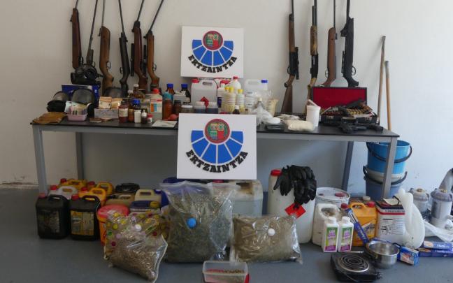 Material requiado en Getxo. Ertzaintza