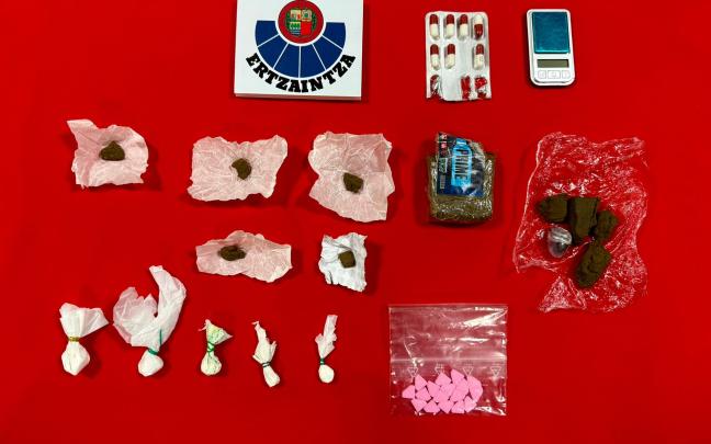 Drogas incautadas por la Ertzaintza en Gasteiz. DEPARTAMENTO DE SEGURIDAD