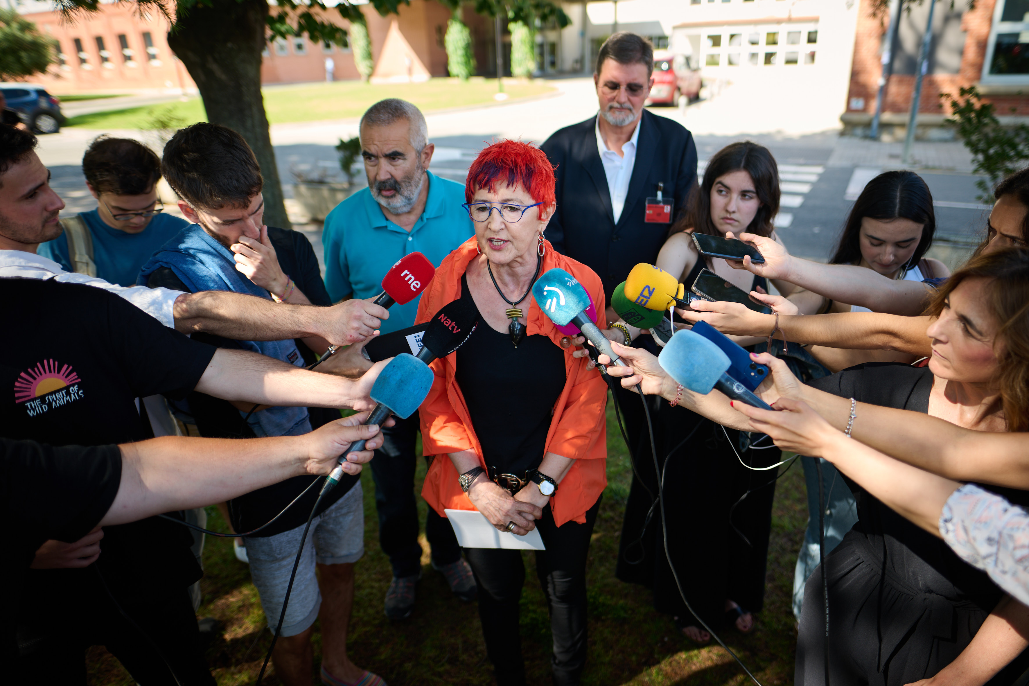 Santos Induráin, consejera de Salud, atiende a los medios de comunicación. Foto: Gobierno de Navarra
