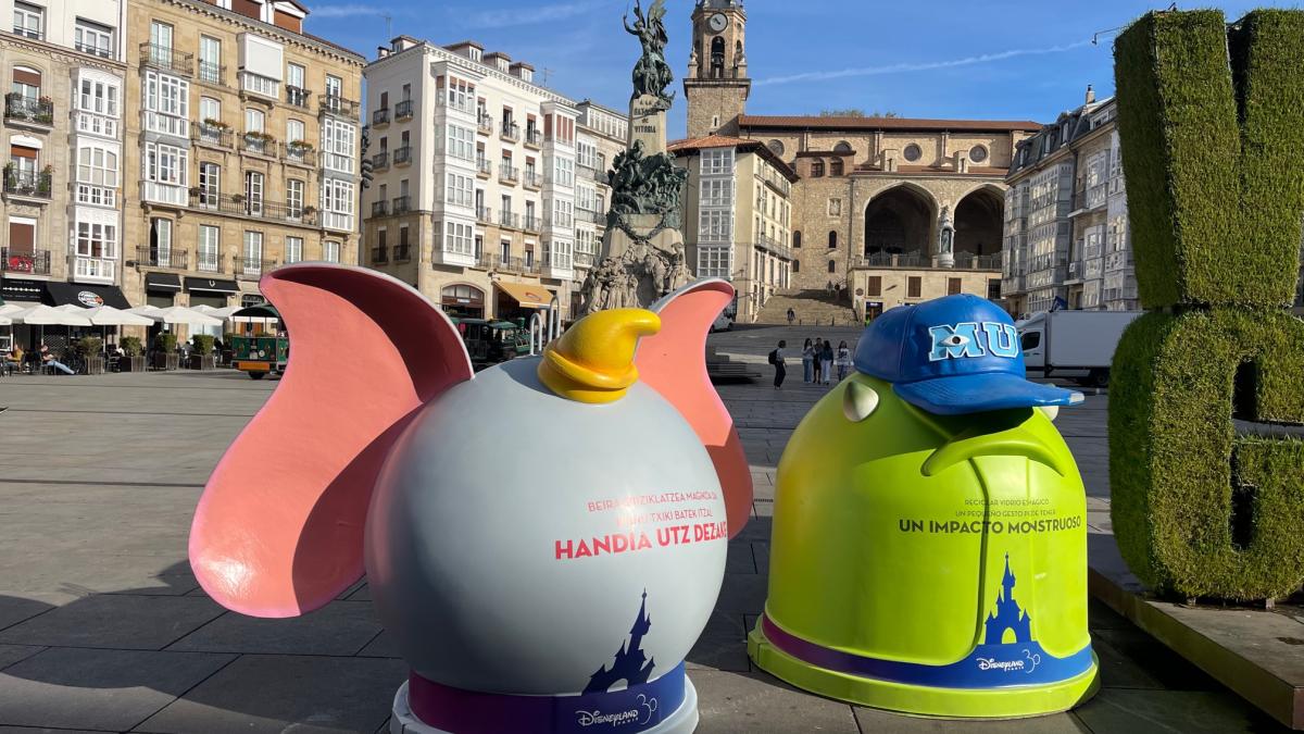 Los contenedores de vidrio están decorados con personajes Disney para fomentar el reciclaje en Vitoria-Gasteiz