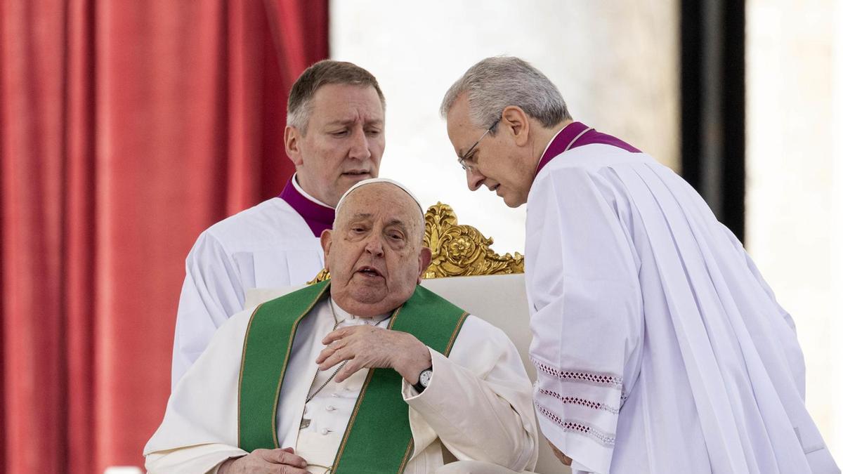 Francisco durante la misa por el Jubileo de las Fuerzas Armadas.