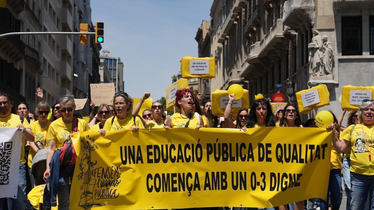 Una protesta en Barcelona para reivindicar mejoras en la etapa educativa de cero a tres años.