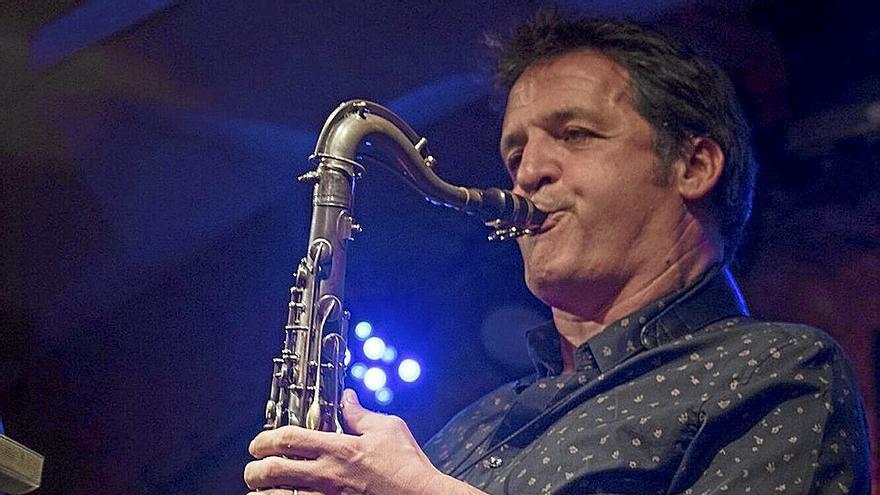 Víctor de Diego, saxofonista.