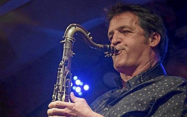 Víctor de Diego, saxofonista.