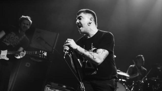 El grupo de rock alternativa de Zestoa, Ezpalak, subirá este viernes al escenario de los sanmiel txikis.