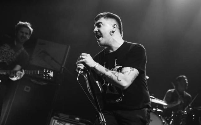 El grupo de rock alternativa de Zestoa, Ezpalak, subirá este viernes al escenario de los sanmiel txikis.