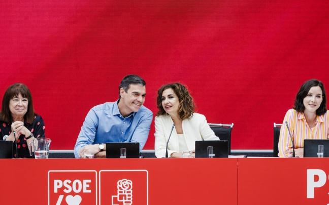 El PSOE no cree que Feijoó se preste a una investidura fallida que le dejaría en evidencia y augura primarias en el PP.