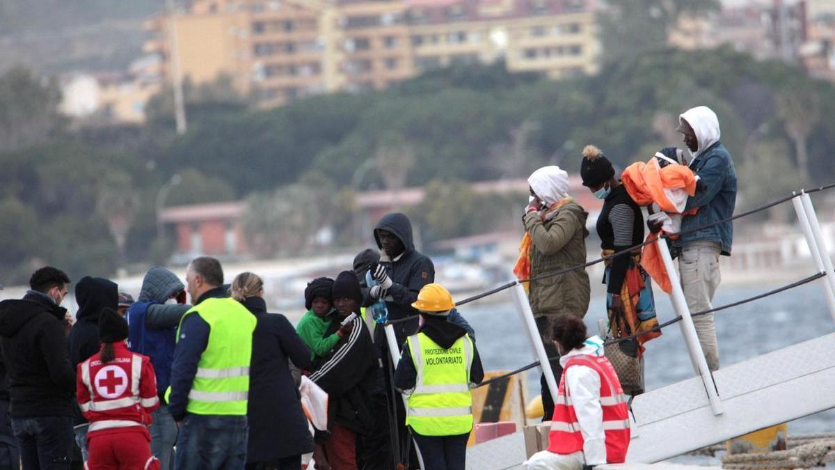 Solo el sábado las guarda costera italiana rescató a más de 1.400 personas.