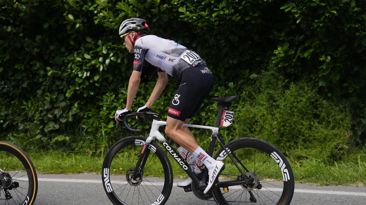 Juan Ayuso abandona el Giro.