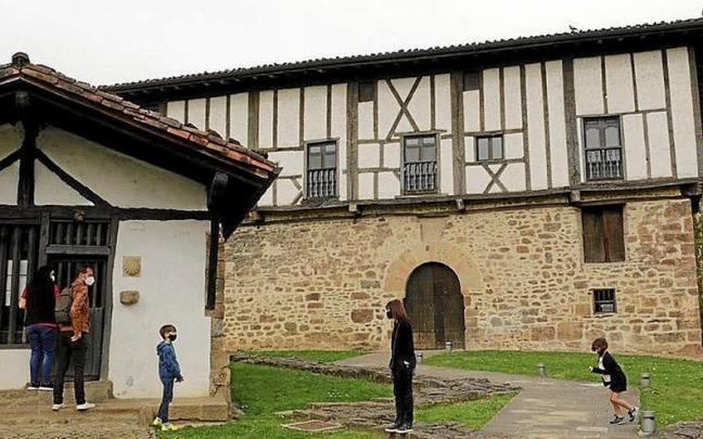 El palacio Igartza de Beasain. | FOTO: I. AZURMENDI El palacio Igartza de Beasain. | FOTO: I. AZURMENDI